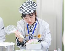 邯郸新东方烹饪学校 经典西点专业
