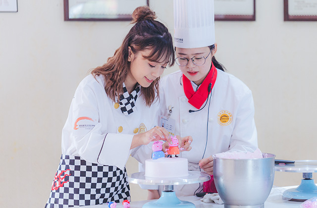 邯郸新东方烹饪学校 经典西点专业