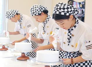 邯郸新东方烹饪学校时尚西点班